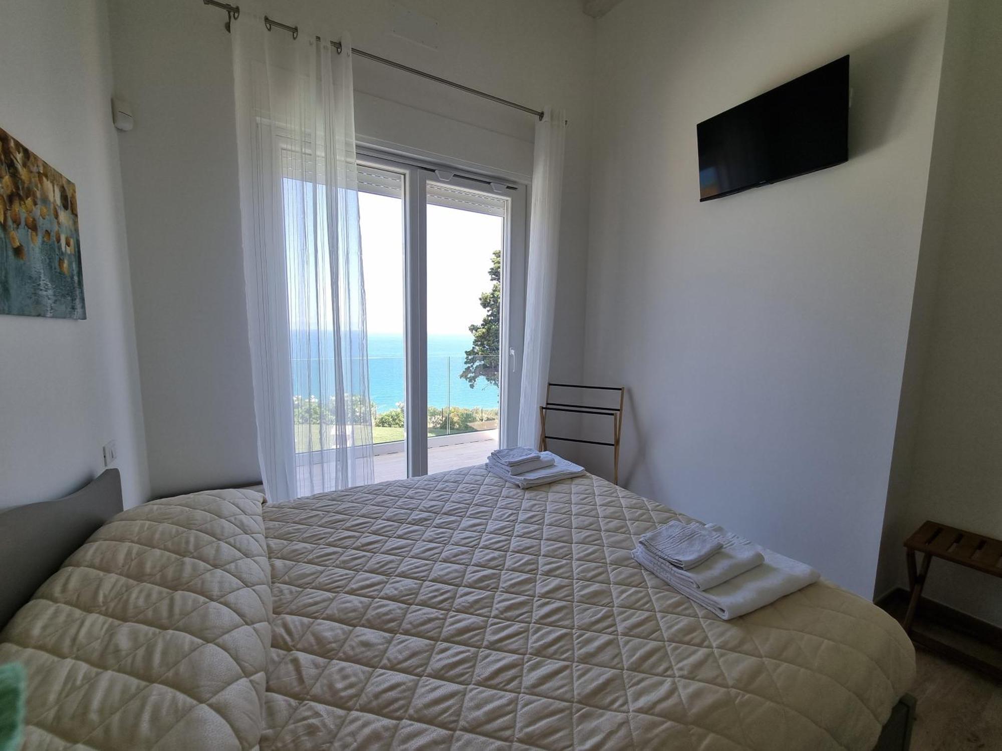 Carezza Del Mare Villa โทริโนดิซานโกร ภายนอก รูปภาพ